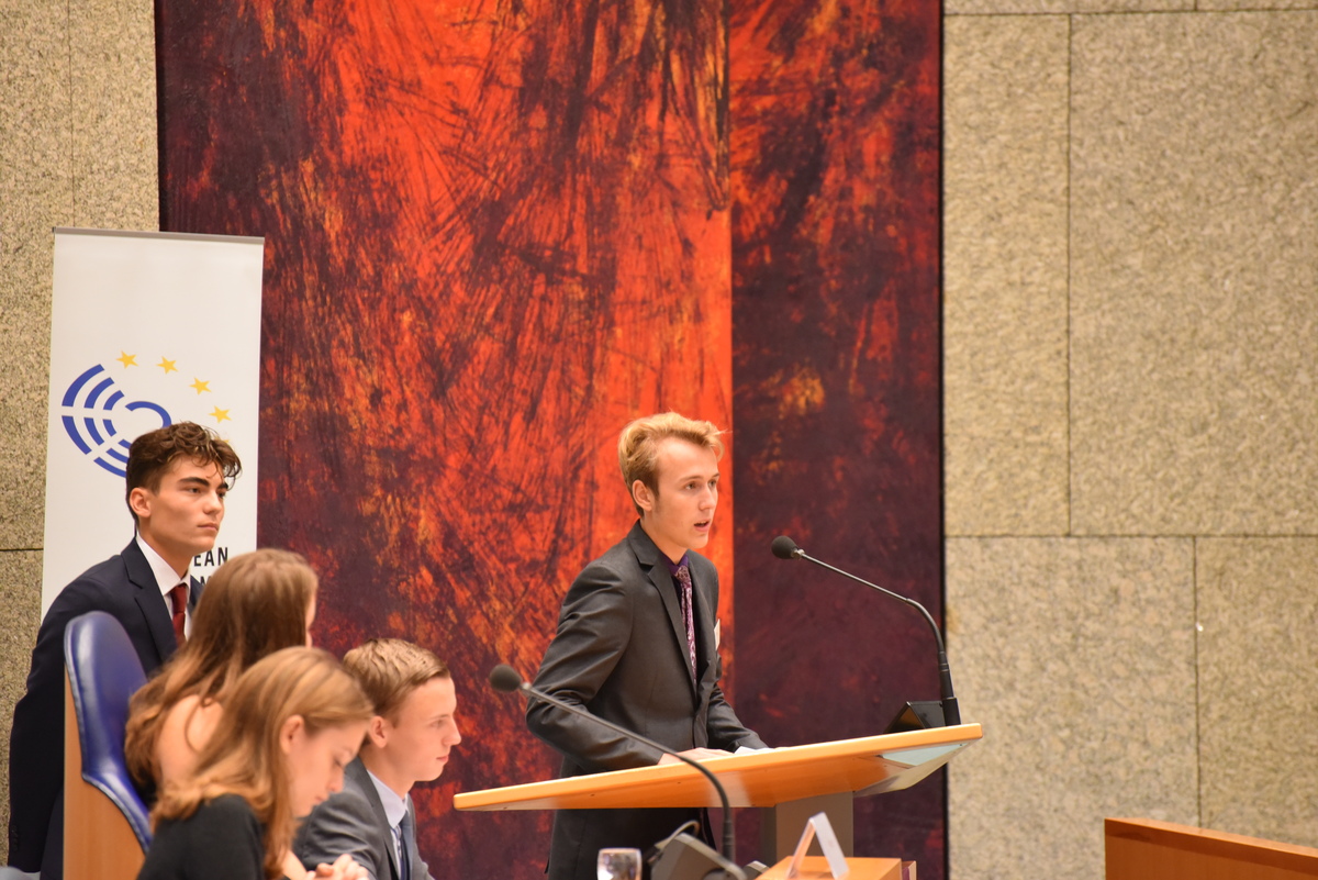 Foto's dag 3: Algemene Vergadering plenaire zaal Tweede Kamer 2017