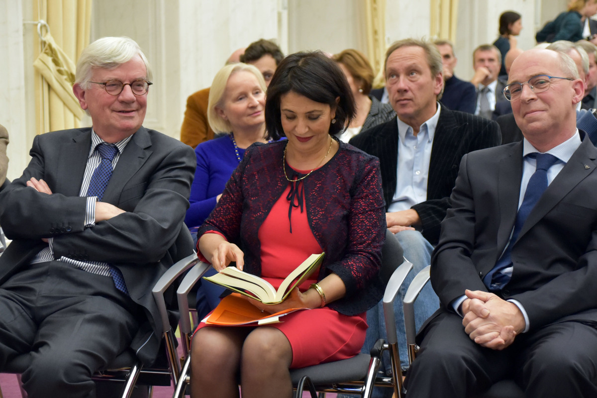 v.l.n.r.: Joop van den Berg, Khadija Arib en Bert van den Braak