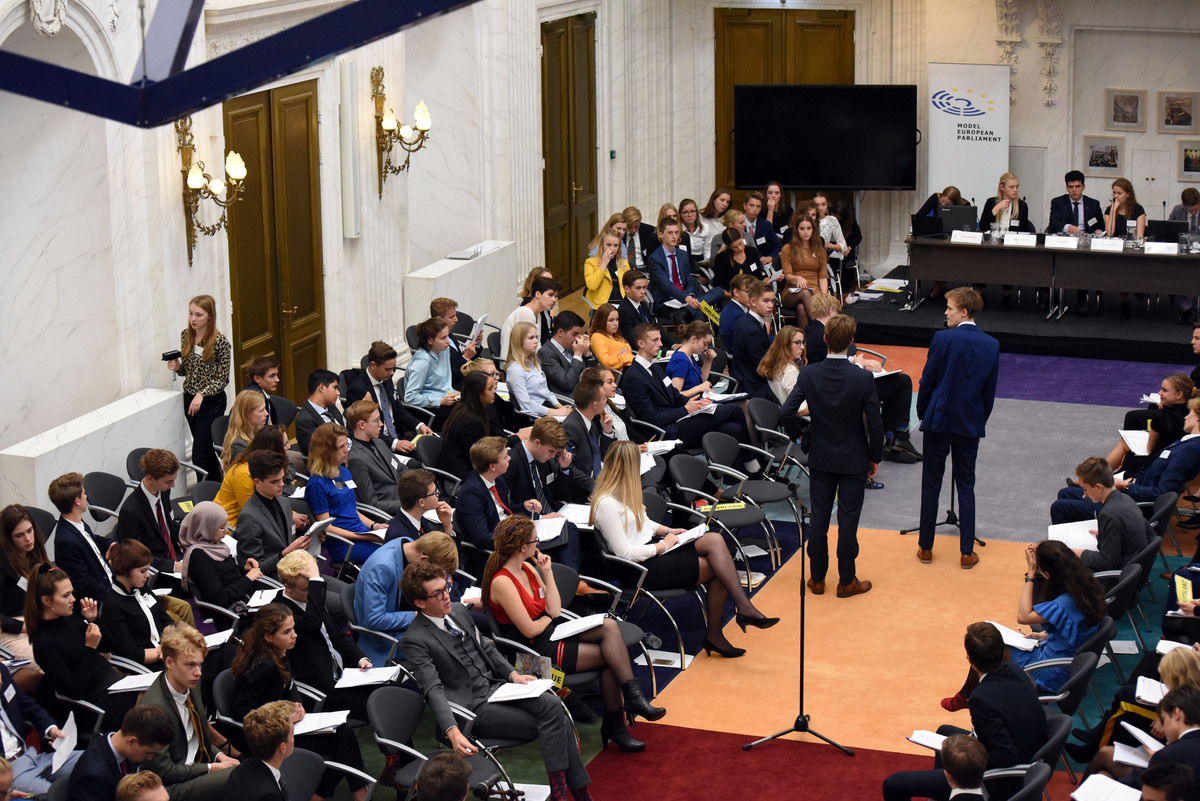 Foto's dag 2: Eerste dag Algemene Vergaderingen in de Tweede Kamer