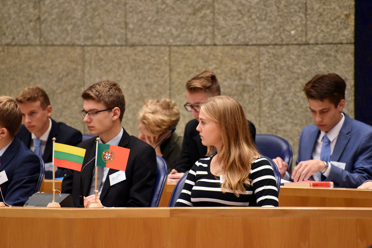 Foto's dag 3: Tweede dag Algemene Vergaderingen in de Tweede Kamer