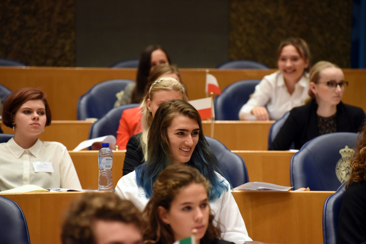 Foto's dag 3: Tweede dag Algemene Vergaderingen in de Tweede Kamer