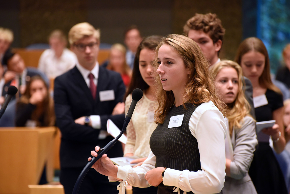 Foto's dag 3: Tweede dag Algemene Vergaderingen in de Tweede Kamer