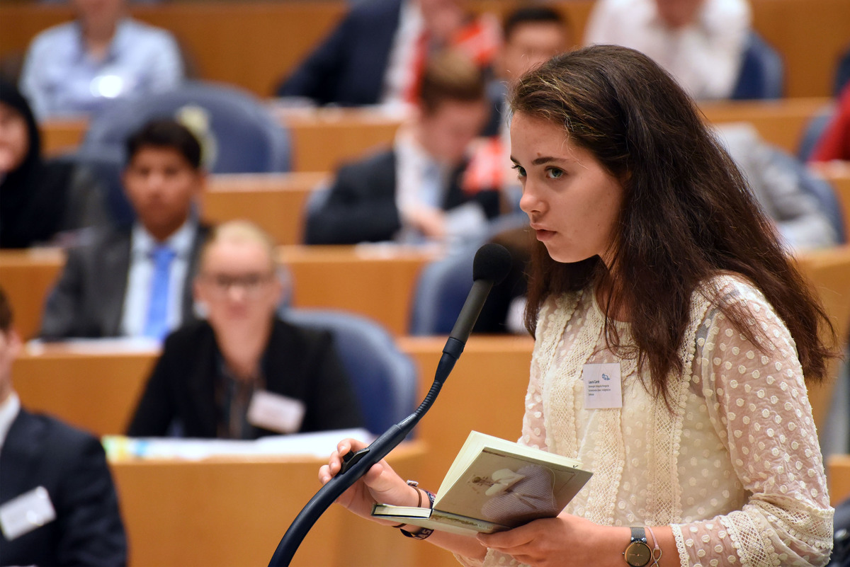 Foto's dag 3: Tweede dag Algemene Vergaderingen in de Tweede Kamer