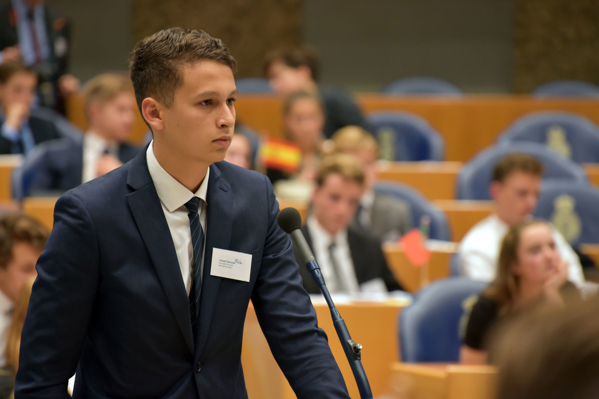 Foto's dag 3: Tweede dag Algemene Vergaderingen in de Tweede Kamer