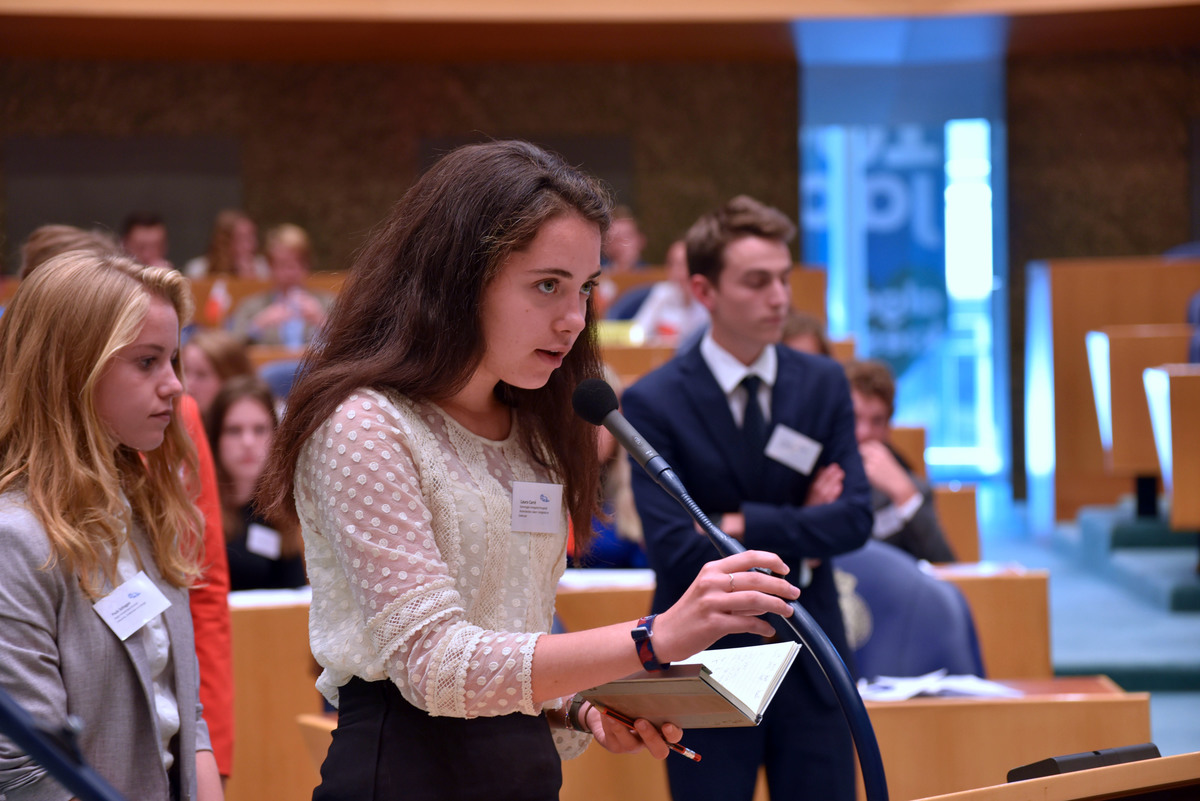 Foto's dag 3: Tweede dag Algemene Vergaderingen in de Tweede Kamer