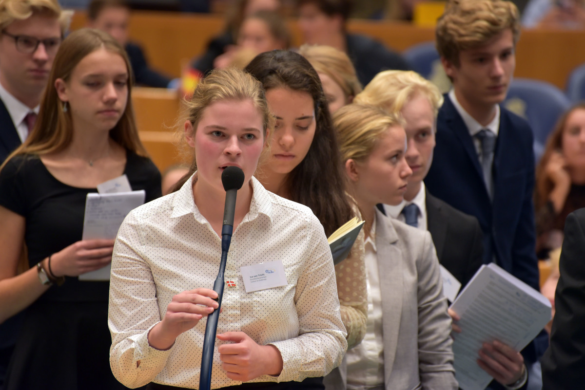 Foto's dag 3: Tweede dag Algemene Vergaderingen in de Tweede Kamer