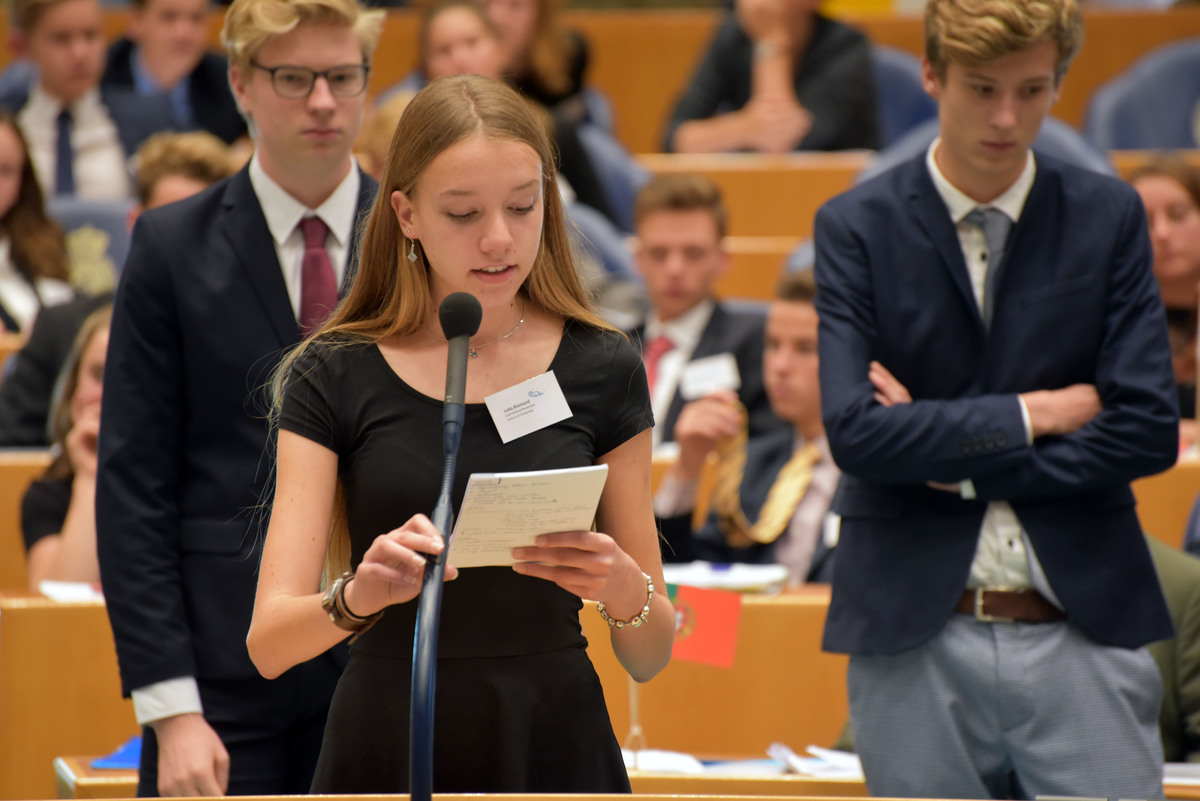 Foto's dag 3: Tweede dag Algemene Vergaderingen in de Tweede Kamer