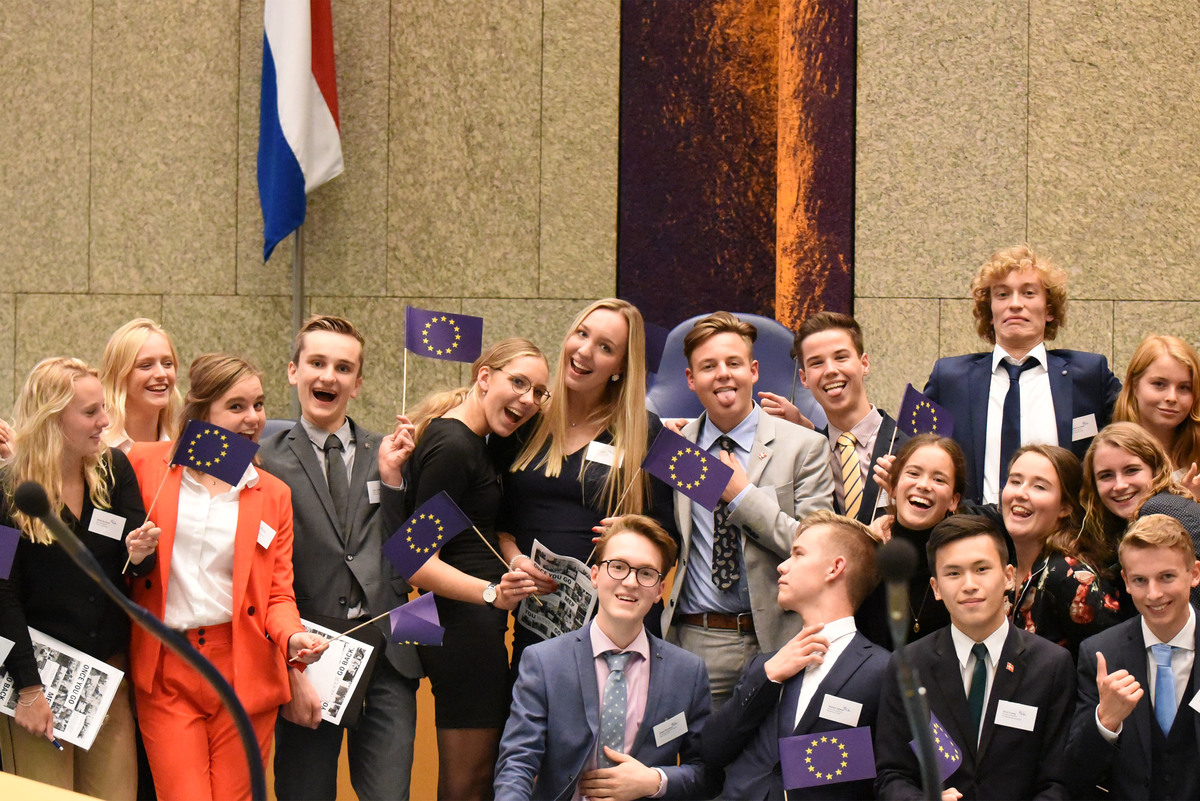 Foto's dag 3: Tweede dag Algemene Vergaderingen in de Tweede Kamer