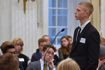 Foto's Eerste dag Algemene Vergaderingen van het Model European Parliament Nederland 2019