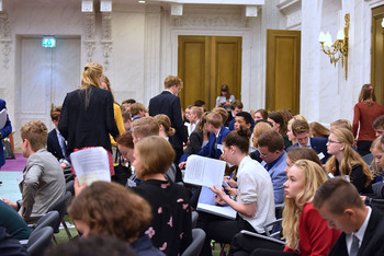 Foto's Eerste dag Algemene Vergaderingen van het Model European Parliament Nederland 2019