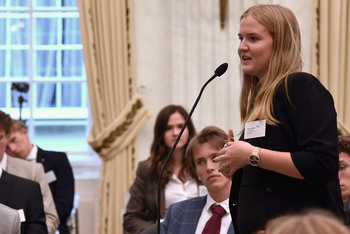 Foto's Eerste dag Algemene Vergaderingen van het Model European Parliament Nederland 2019