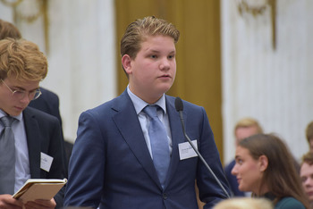 Foto's Eerste dag Algemene Vergaderingen van het Model European Parliament Nederland 2019