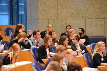 Foto's Tweede dag Algemene Vergaderingen van het Model European Parliament Nederland 2019