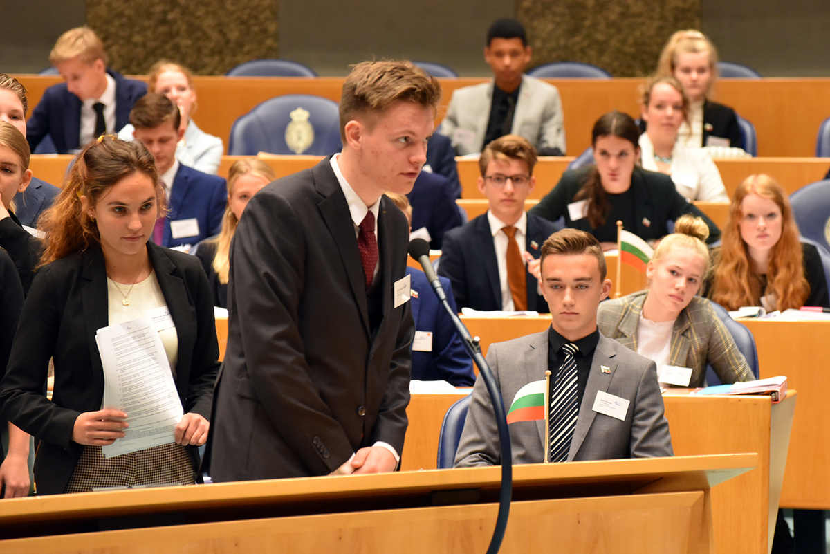 Foto's Tweede dag Algemene Vergaderingen van het Model European Parliament Nederland 2019