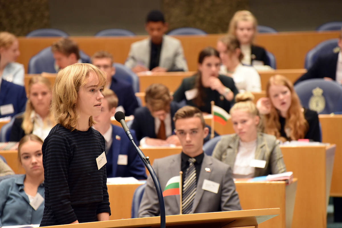 Foto's Tweede dag Algemene Vergaderingen van het Model European Parliament Nederland 2019