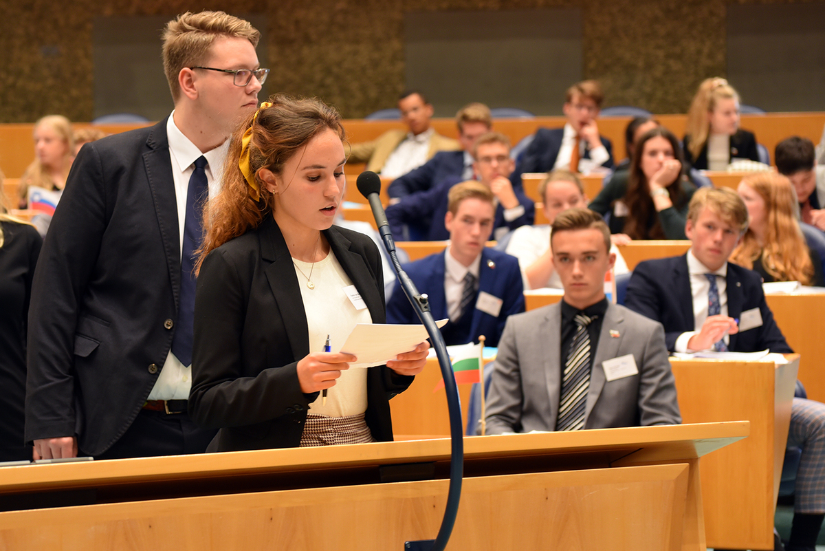 Foto's Tweede dag Algemene Vergaderingen van het Model European Parliament Nederland 2019