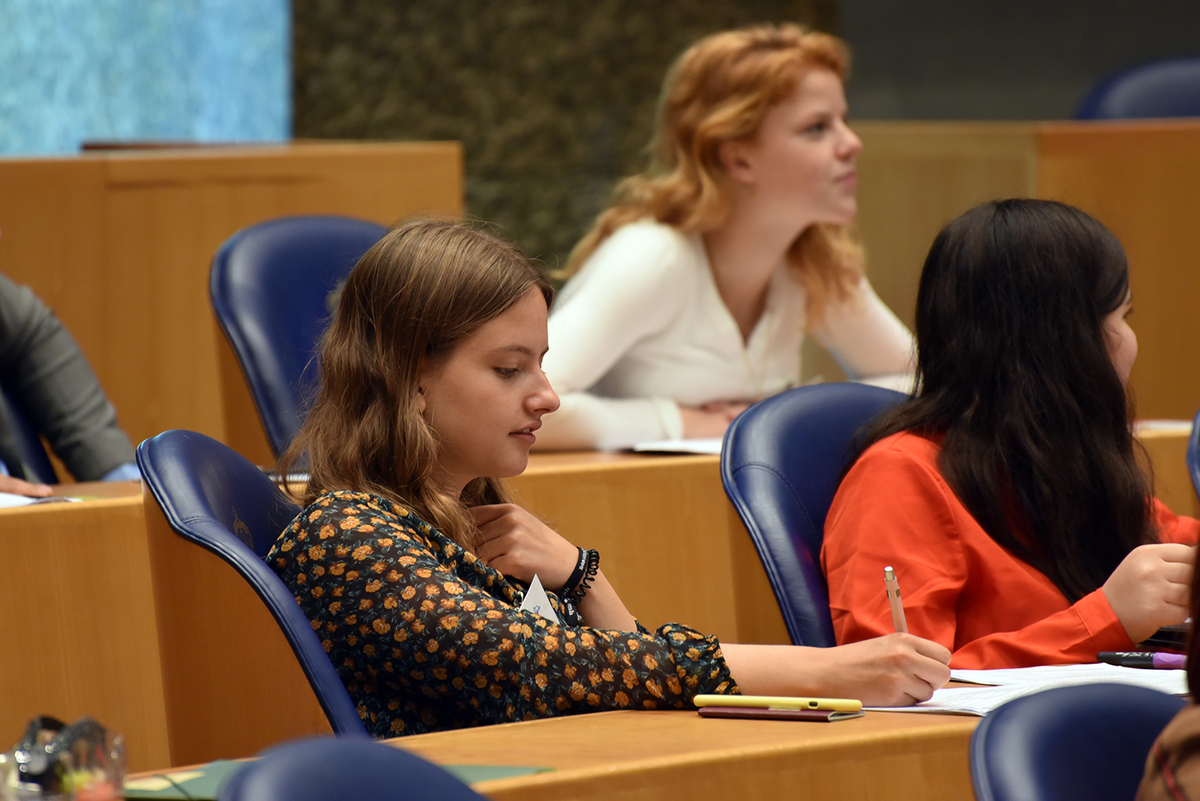 Foto's Tweede dag Algemene Vergaderingen van het Model European Parliament Nederland 2019