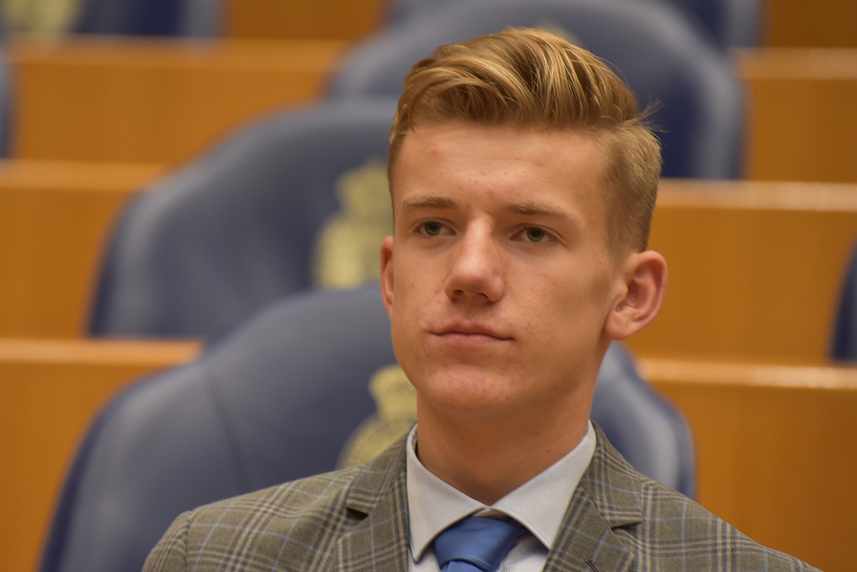 Foto's Tweede dag Algemene Vergaderingen van het Model European Parliament Nederland 2019